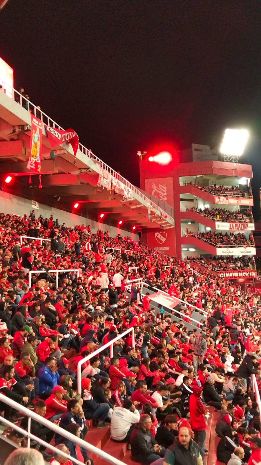 Independiente: En medio del escándalo por los bonos, Identidad Roja impulsa un ranking de socios