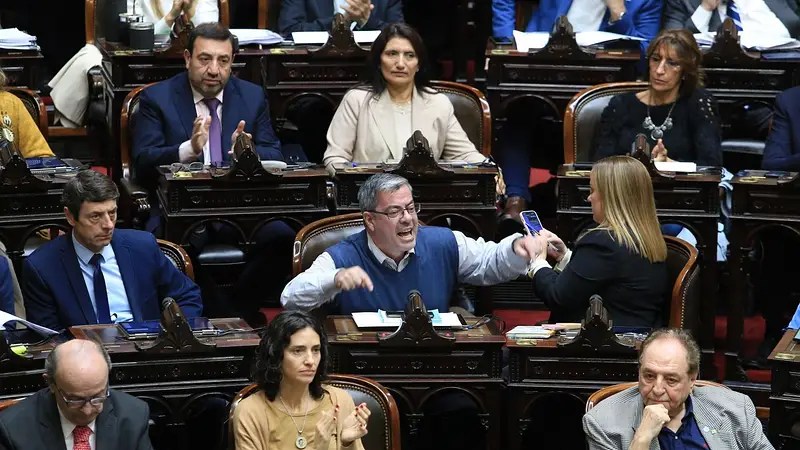 Endeudamiento familiar: la oposición prepara un proyecto para aliviar a los morosos