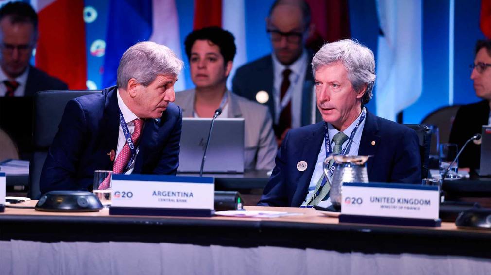 La denuncia por el oro del BCRA apunta a Caputo, Bausili y&nbsp;Curutchet